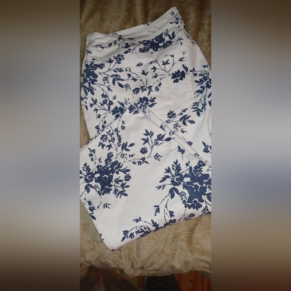 Madeline Blue and White Floral Crop Jeans